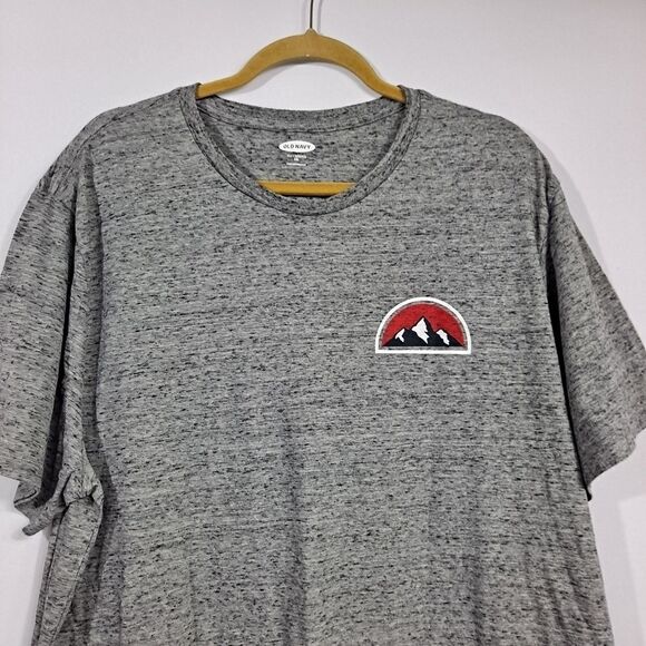 Mens small graphic T shirt NWT - Picture 2 of 9